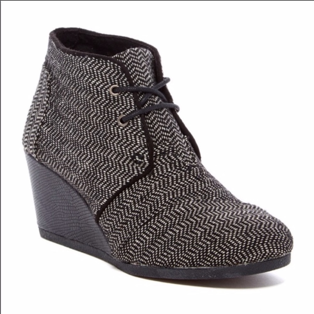 Tom’s Desert Wedge Bootie